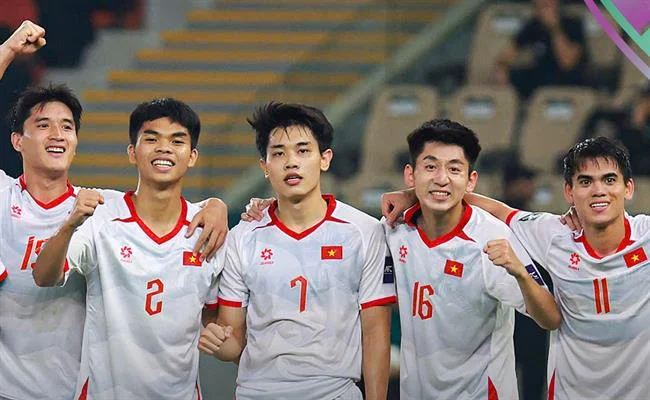 Cài đặt và đăng nhập 98win game bài